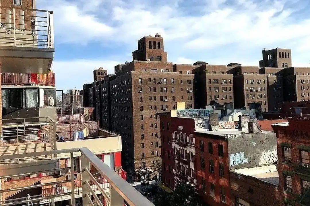 Apartment in New York, Two Bridges, Manhattan - More