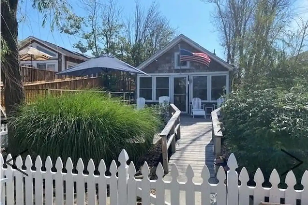 151 Ocean Rd – photo 1 of 19