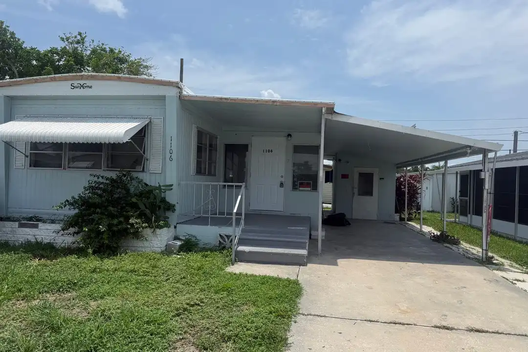 1106 50th Ave Terrace W – photo 1