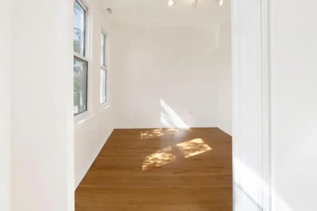 1911 S May St - View 6