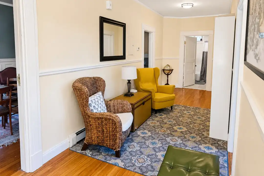 64 Henshaw St unit 2 – pohled 2