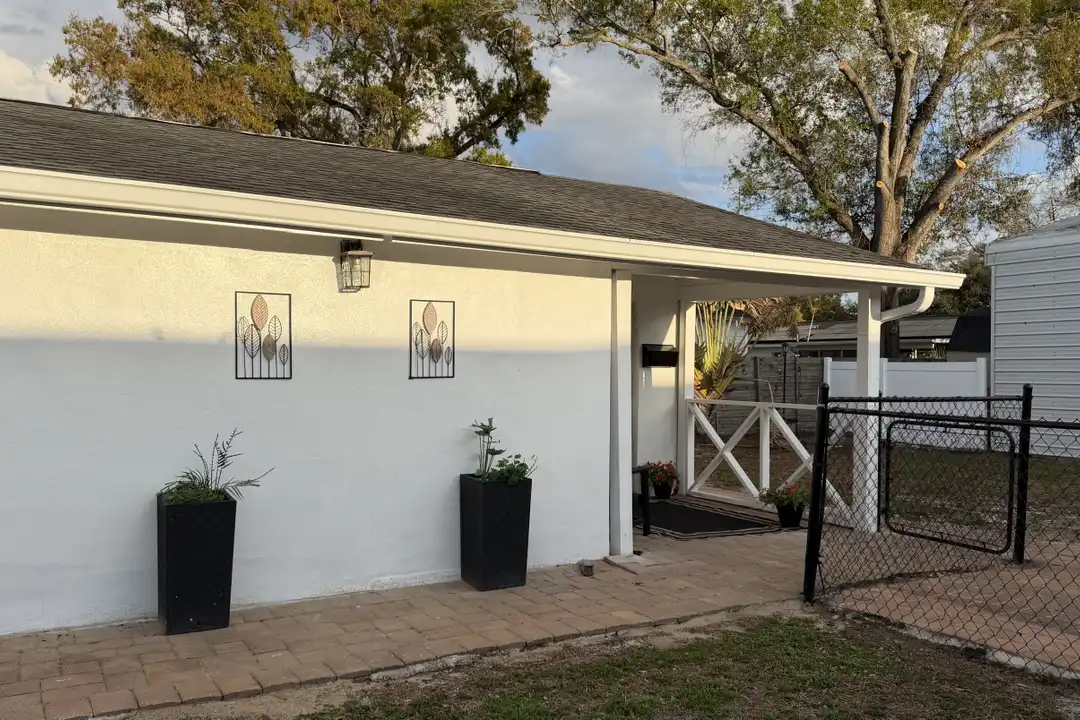 807 N Matanzas Ave unit 1 – photo 1