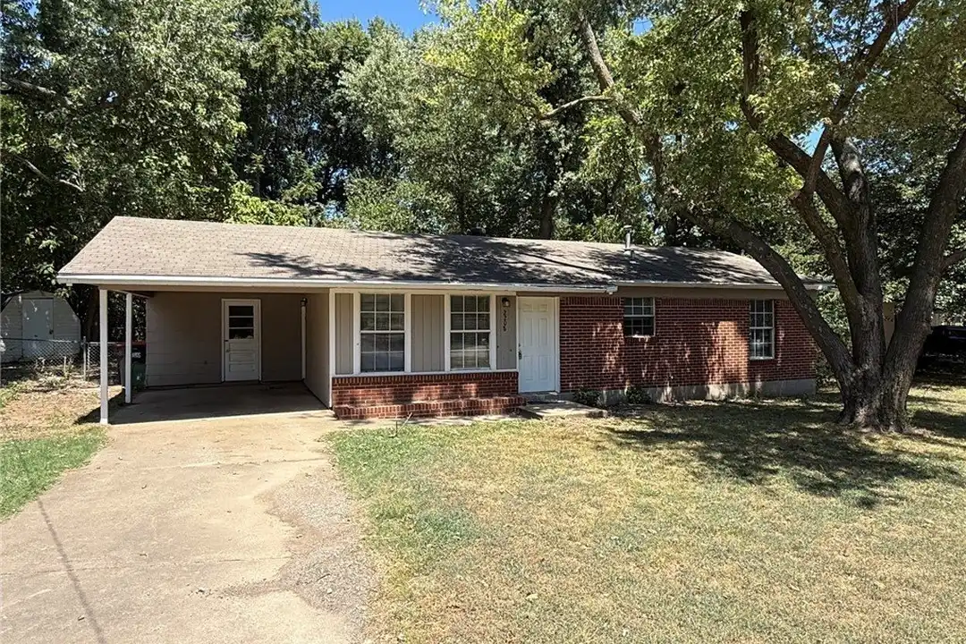 2208 Sycamore Pl – photo 1