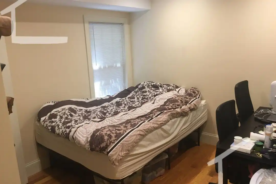 20 Higgins St – pohled 5