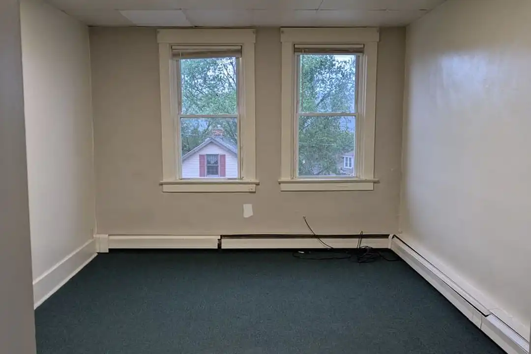 946 Beaver Rd unit 946 Beaver Rd #4 - View 2