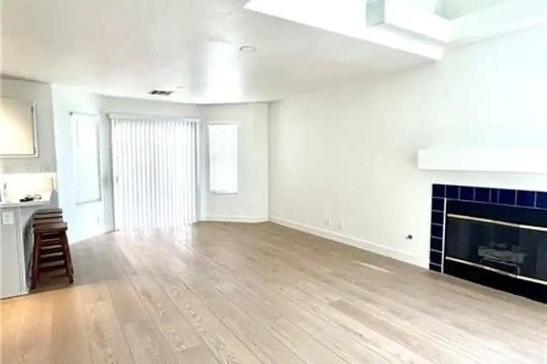 6608 Lund Dr - View 5