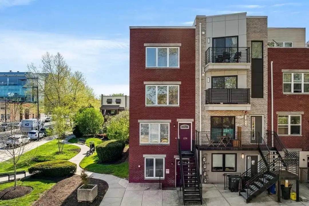 1216 S 45th St – photo 1