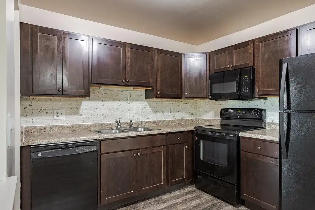 Pavilion Court Apartment Homes – photo 1