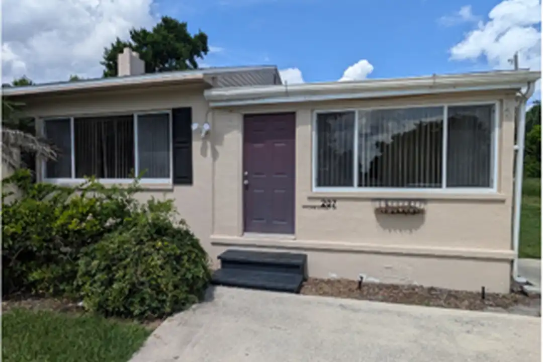 207 2nd St SE unit 207 – photo 1