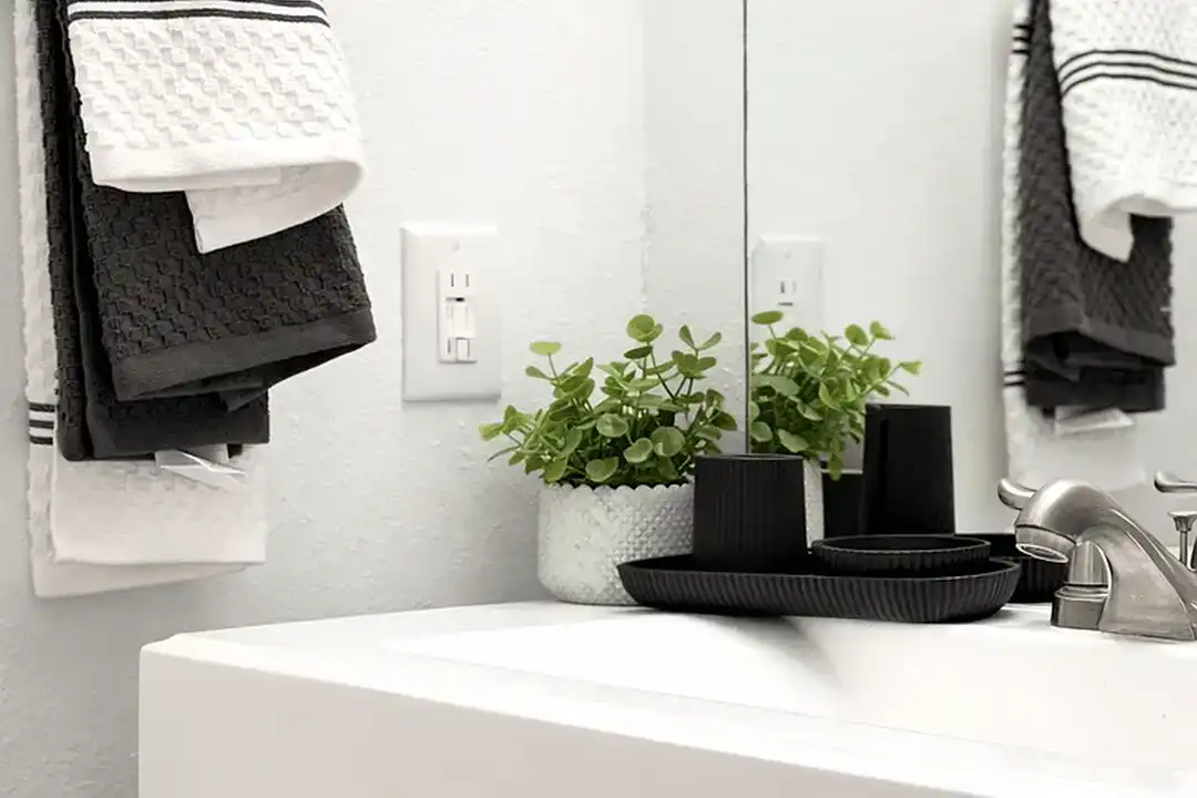 Metro Apartments – photo 1