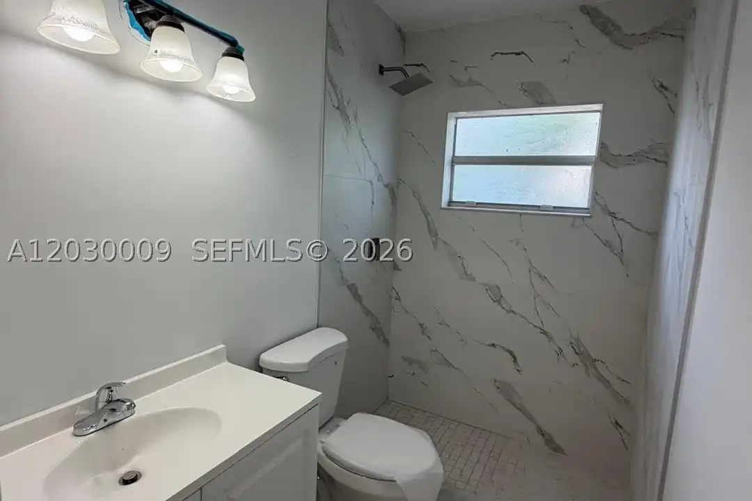 House in Miami - View 6