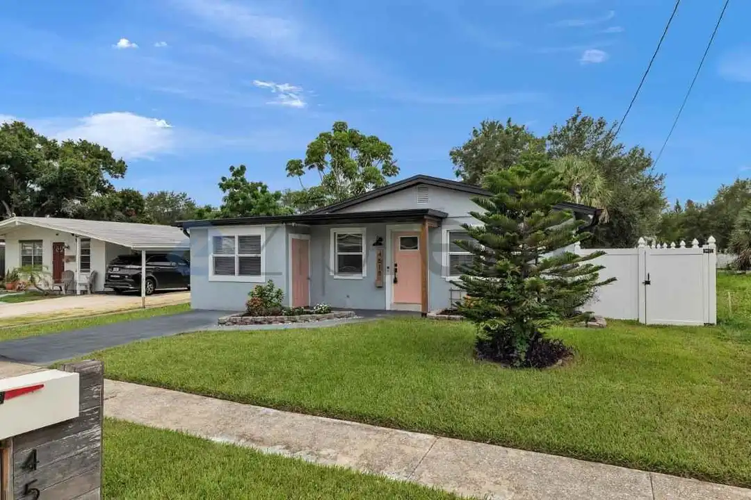 4518 W Rogers Ave unit 4518 – pohled 2