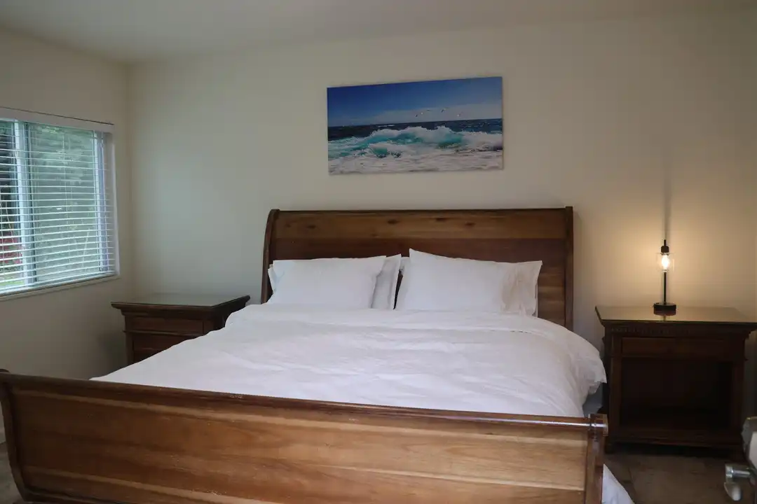 21930 Whitmore St – photo 1 of 13