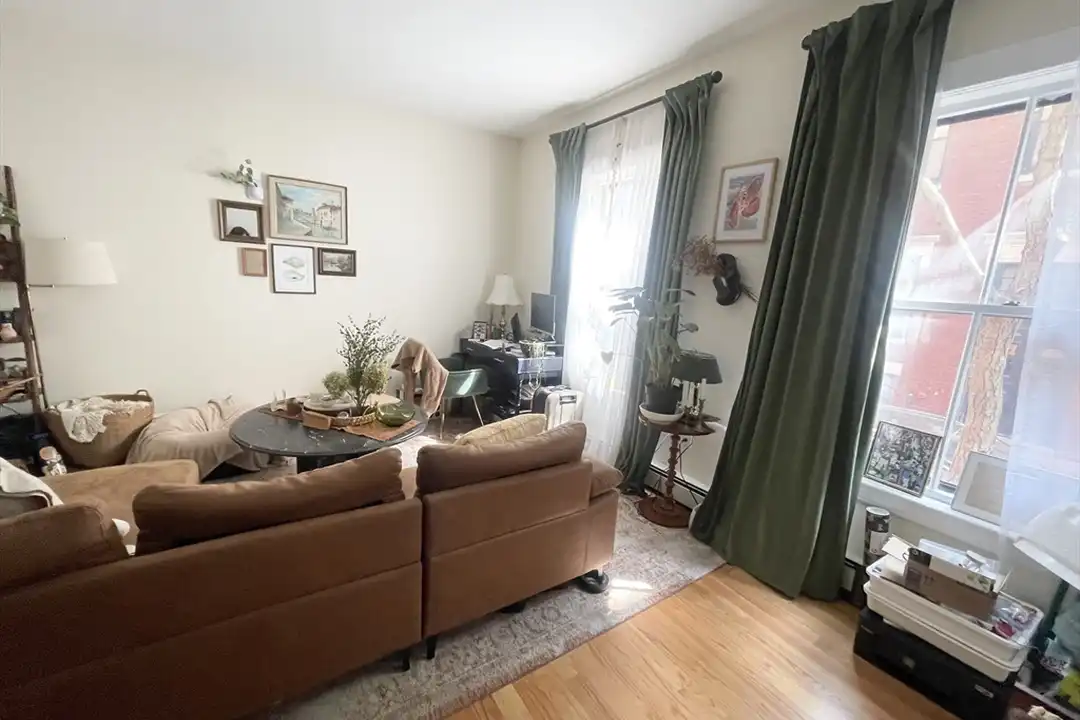 13 S Russell St unit 1 - View 3
