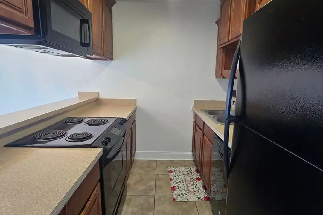 432 Auburn Dr unit 204 - View 4