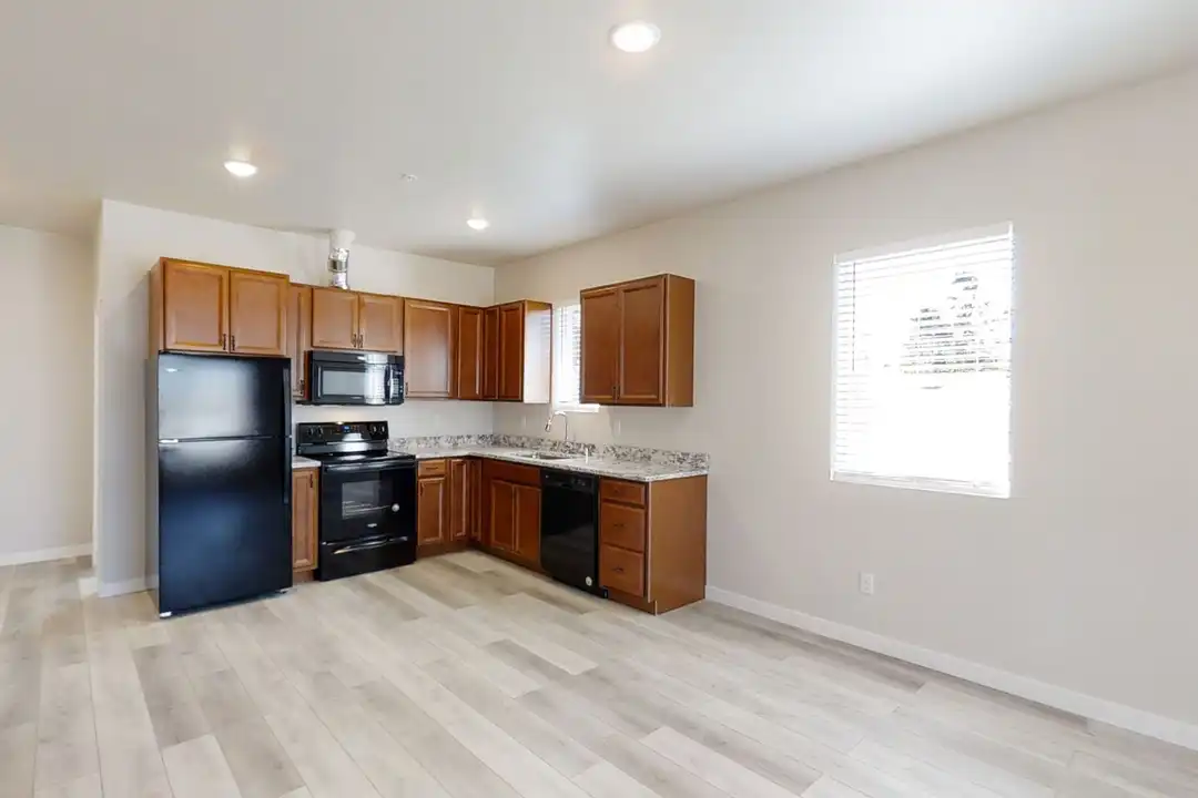 7427 S D St unit 301 - View 4