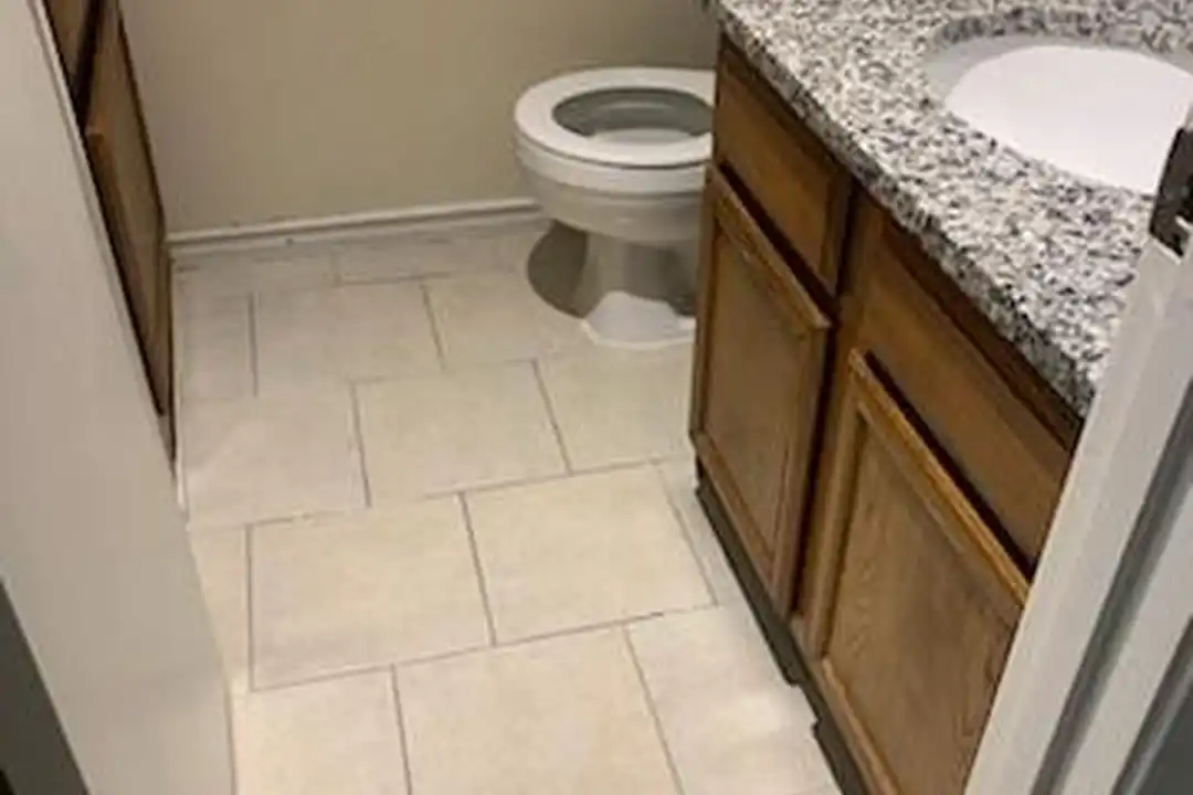 407 Gatewood Rd unit 407 - View 6