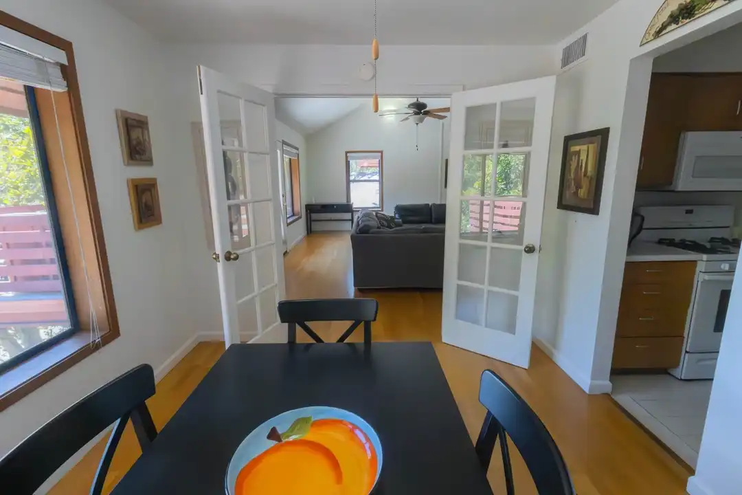 207 3rd St unit 320 - View 5