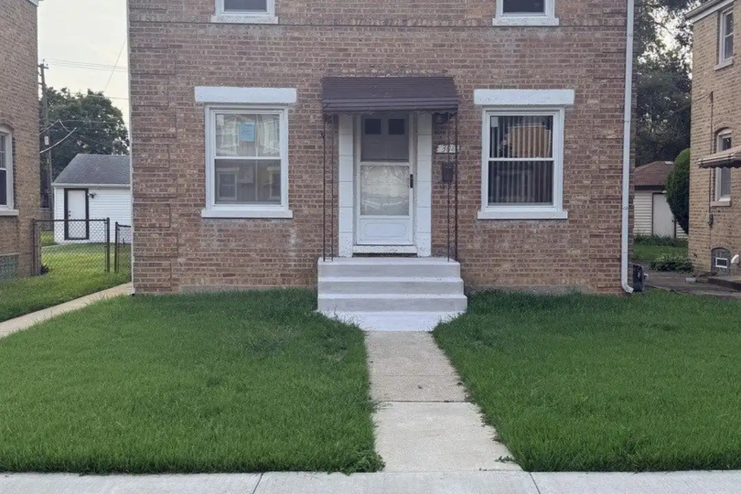304 Hyde Park Ave