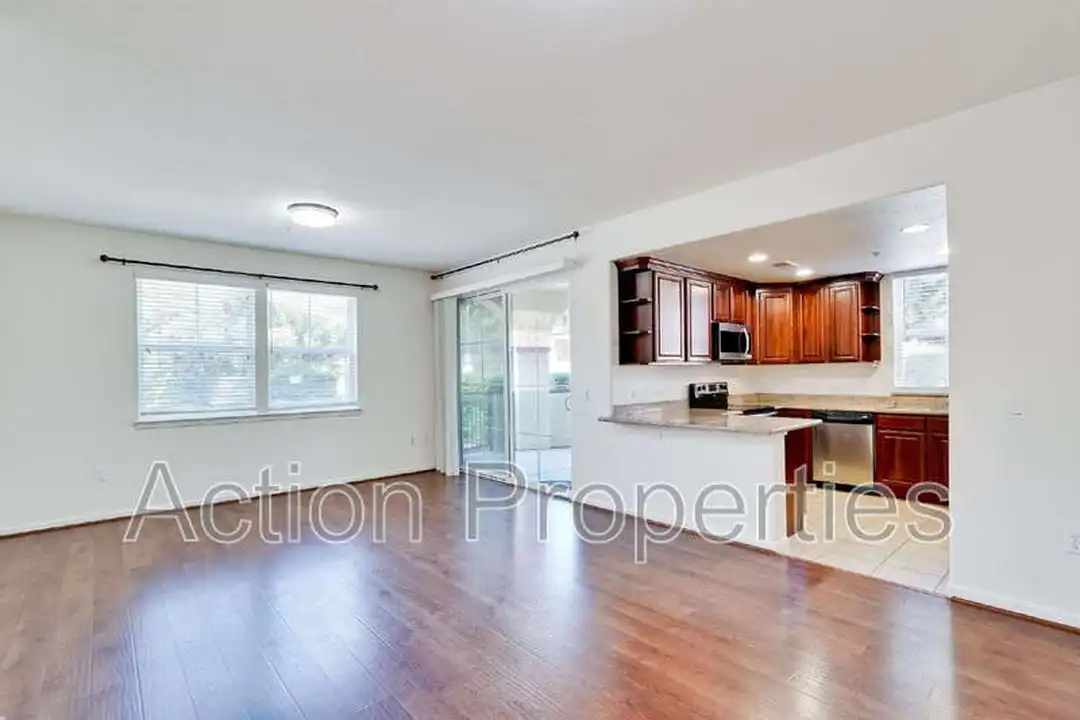 Apartment in Milpitas, Santa Clara - More