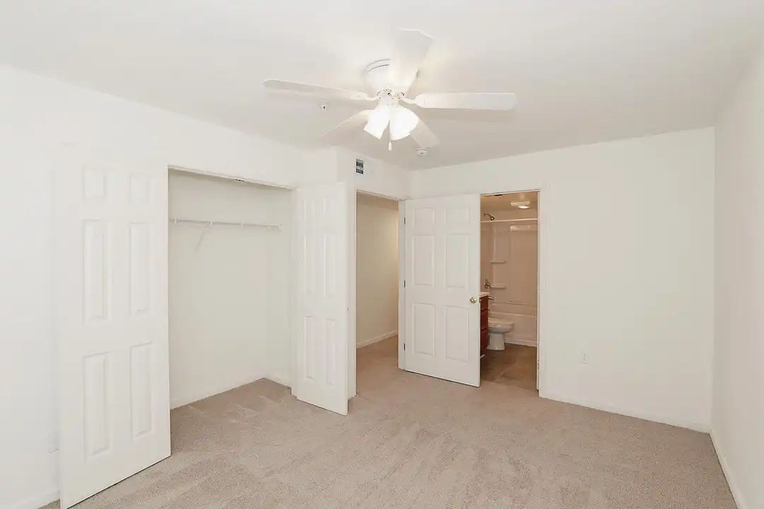 2201 Spring Garden St - View 5