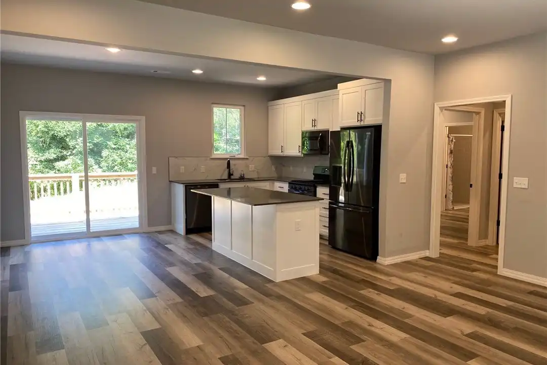 6 Baker Dr - View 2