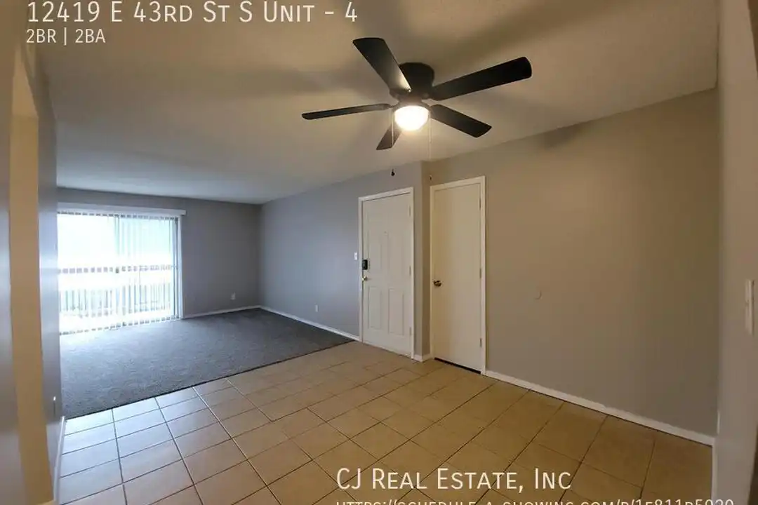 12419 East 43rd St S - View 5