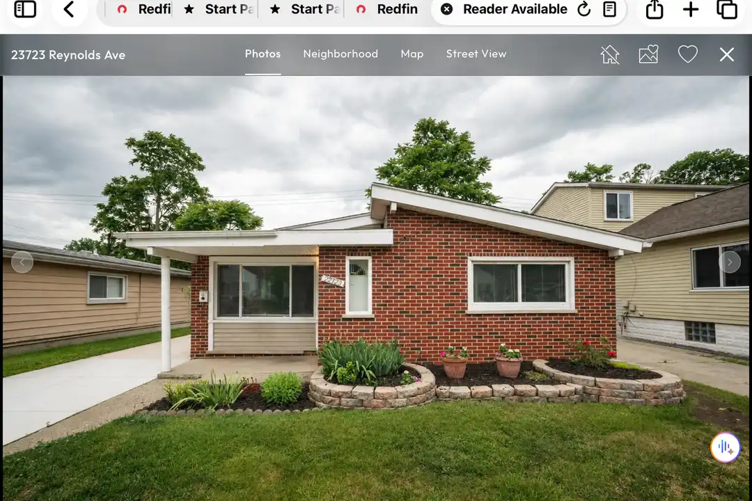 23723 Reynolds Ave – photo 1 of 9
