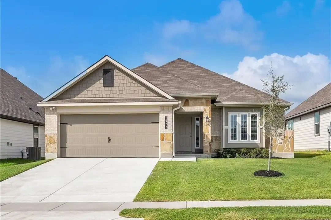 1927 Sebright Dr – photo 1