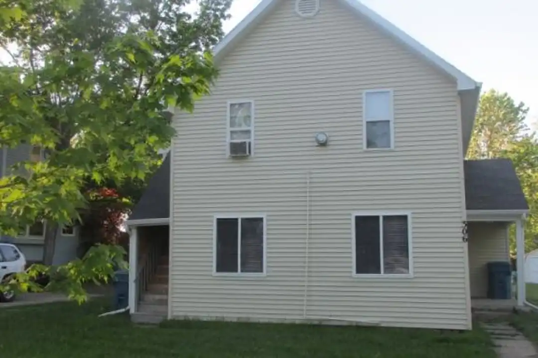 306 W Orchard Ave unit B – photo 1 of 5