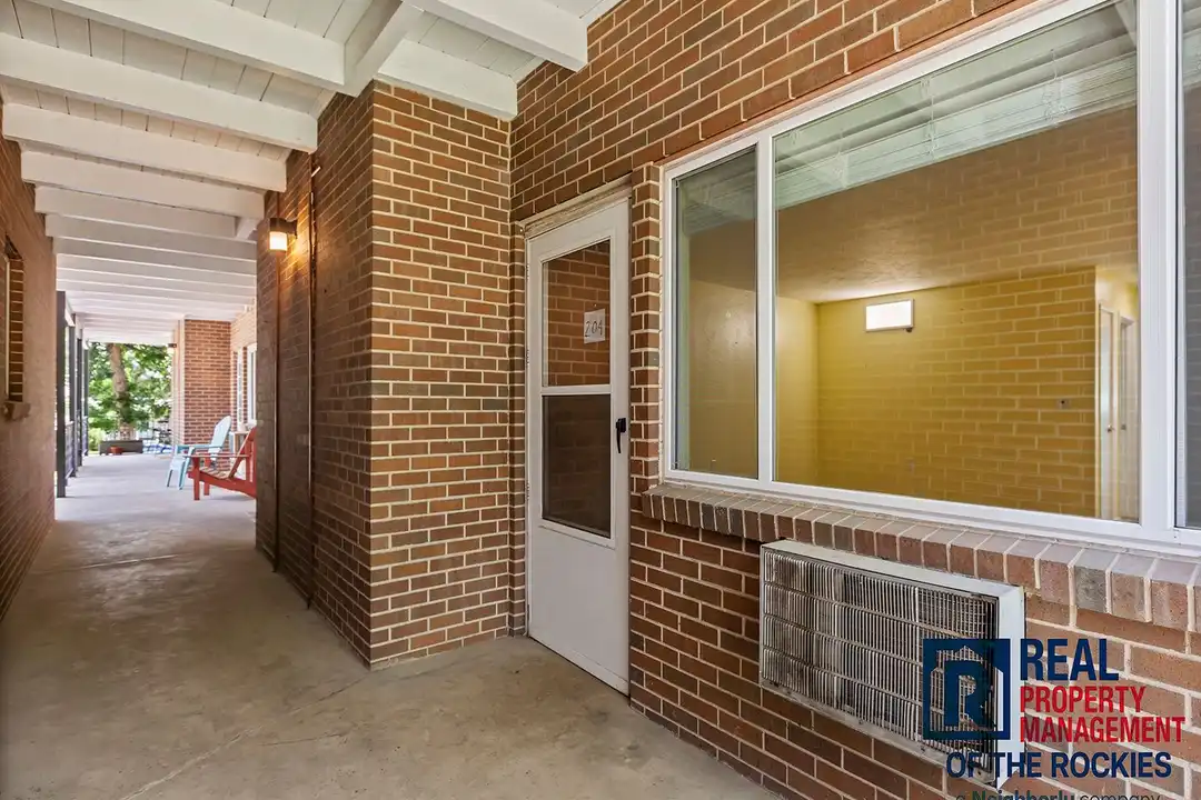 301 Peterson St unit 204 - View 4