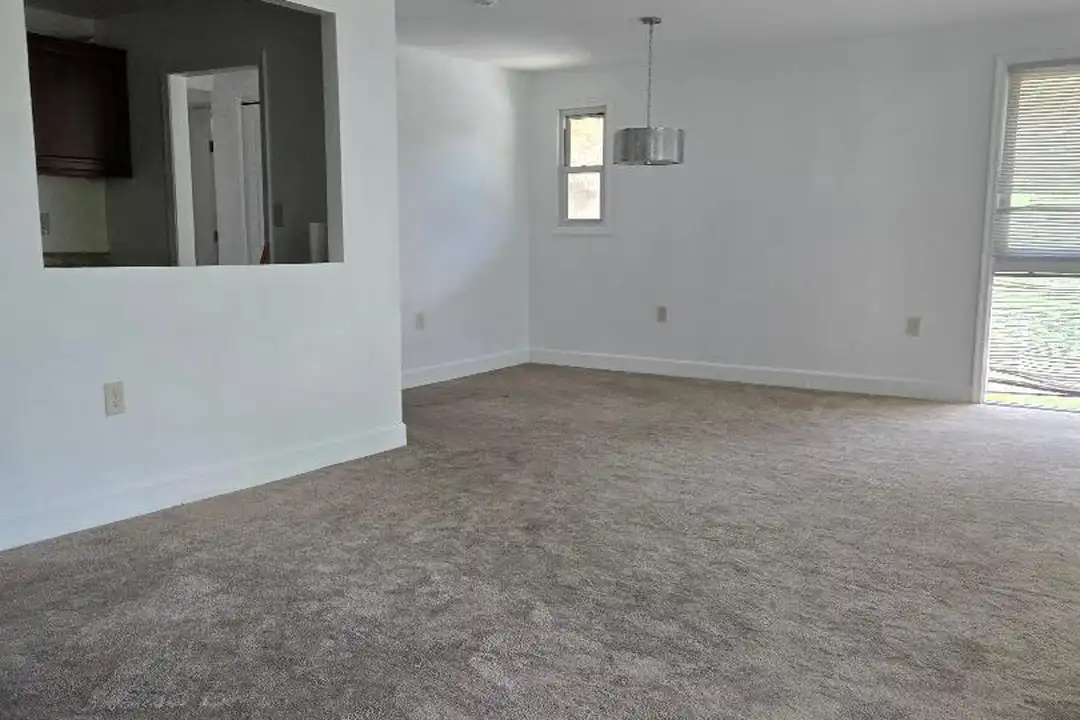 Apartment in Oxon Hill - View 2