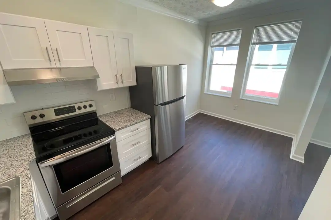 386 Parkway Dr NE unit 306 - View 4