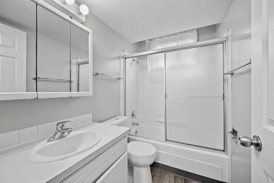 Apartment in Des Moines - View 4