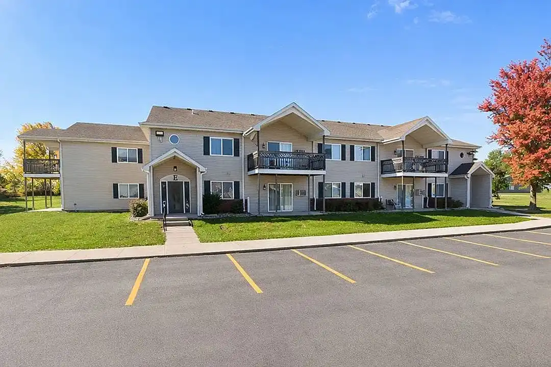 Woodland Heights – photo 1 of 9
