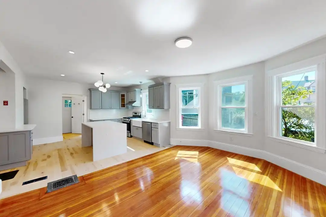 294 Park St unit 294 – photo 1