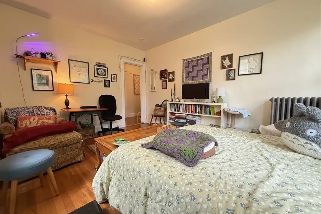 32 Sidlaw Rd unit 5 - More