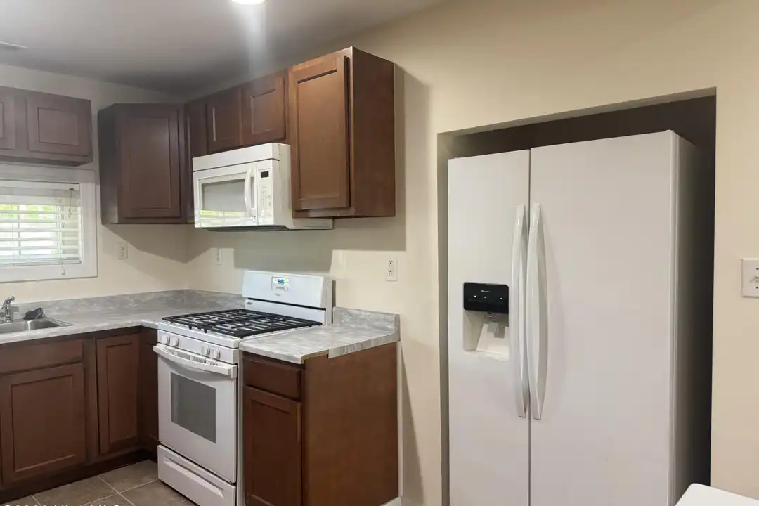 950 Perrytown Rd - View 5