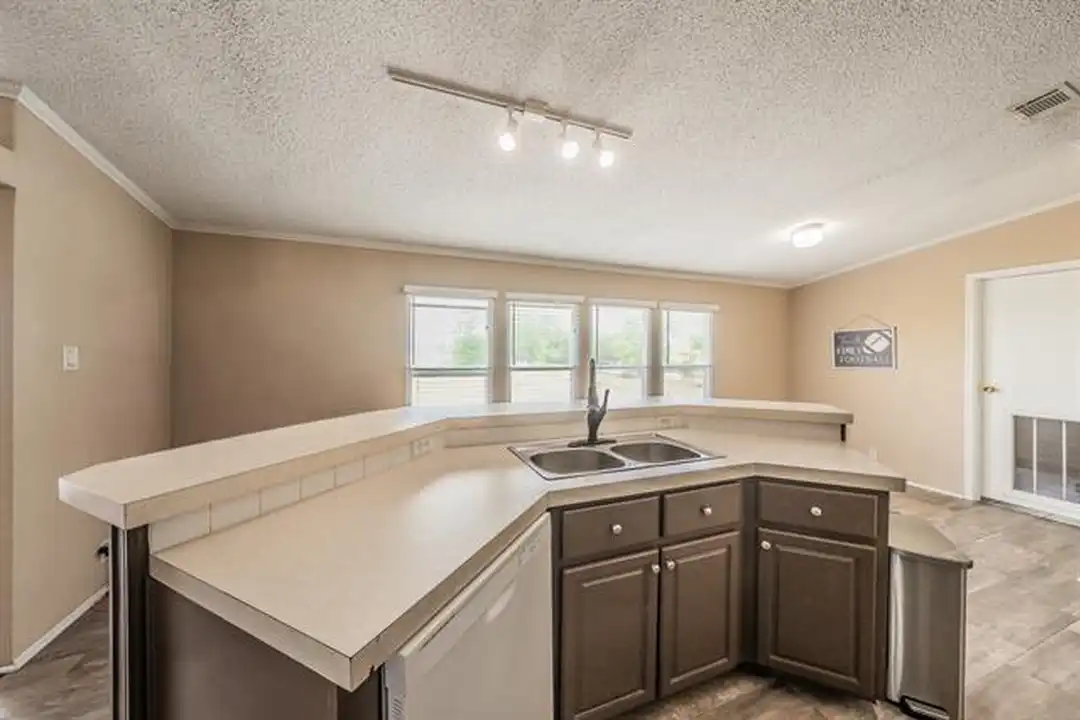 House in Kaufman - View 3