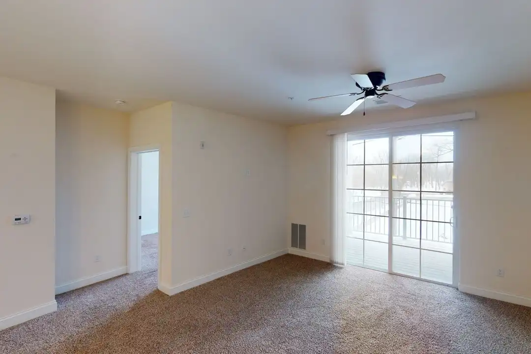 211 E Capitol Dr unit 180-204 - View 6