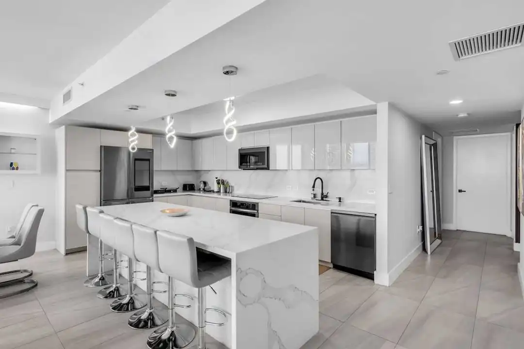 2600 E Hallandale Beach Blvd unit 1540469P - More