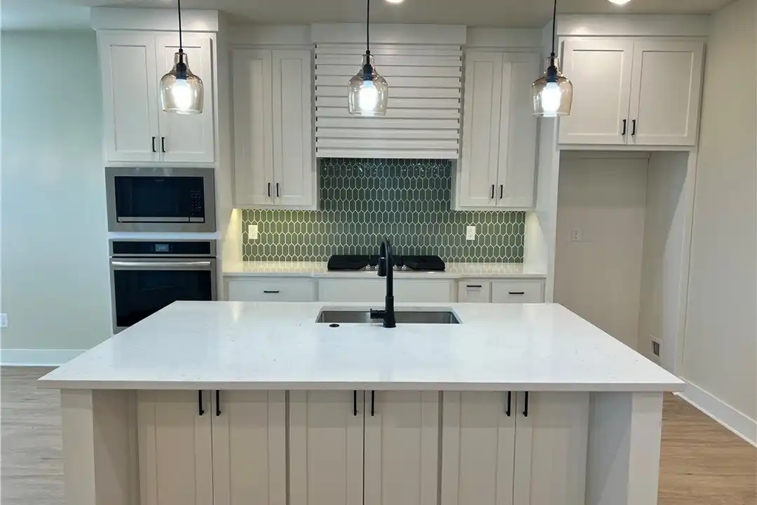 970 Moksha St - View 3