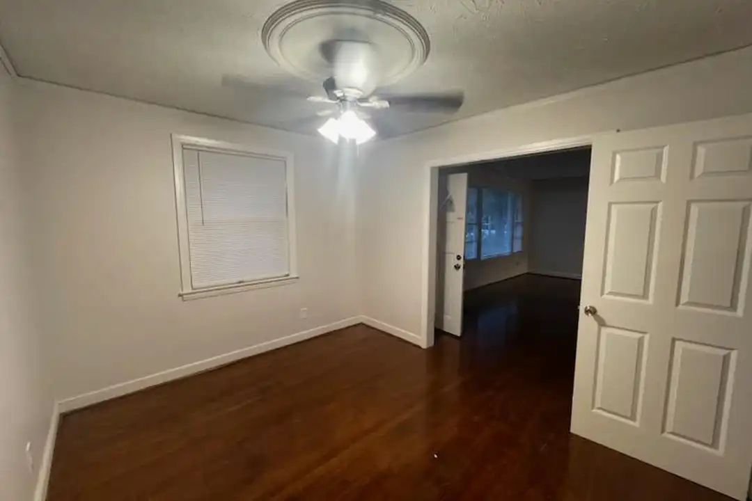 3224 Bronx Rd - View 4