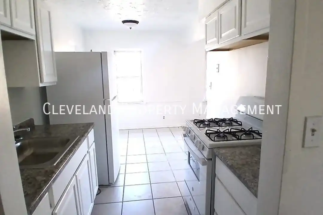 15991 Nelacrest Rd unit 205 – photo 1