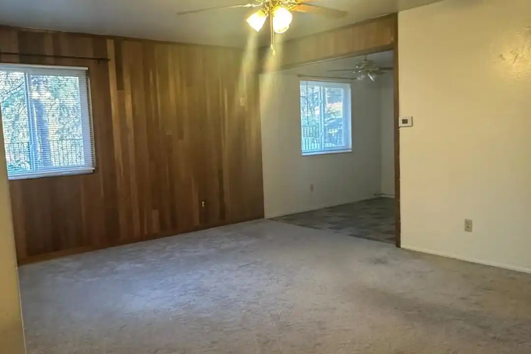 987 Timber Hills Rd - View 4