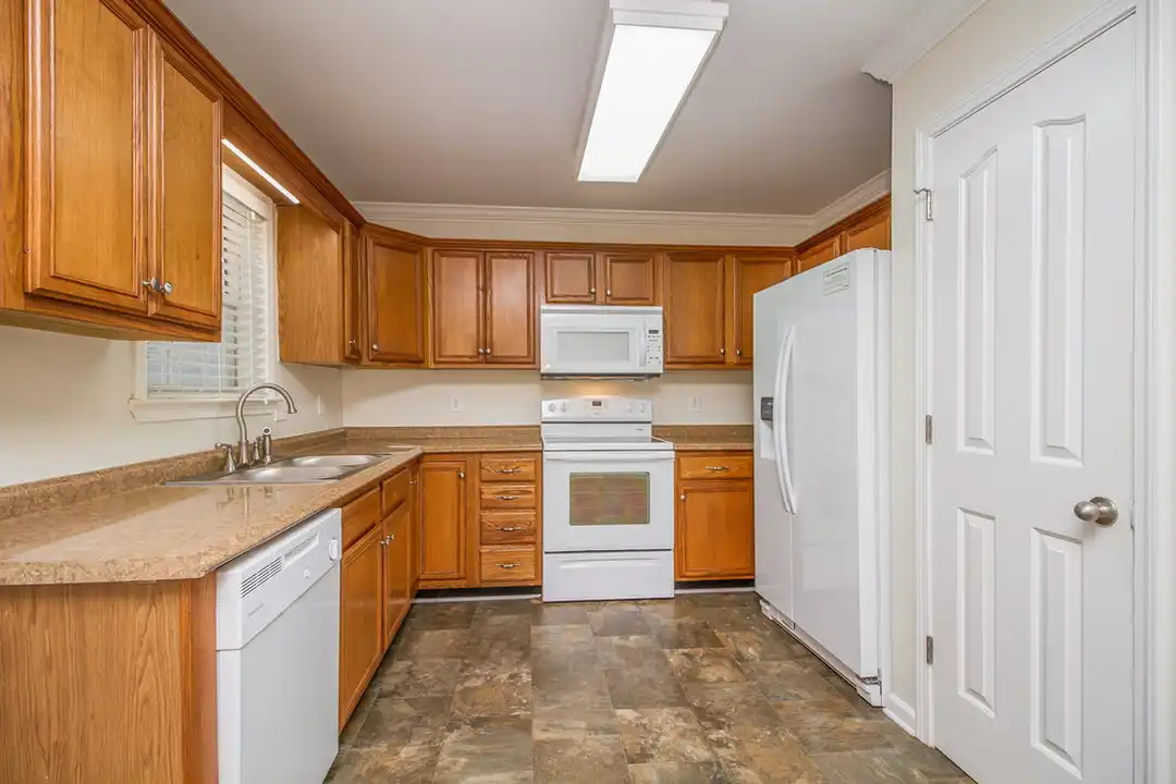 1527 Dodd Trail - View 6