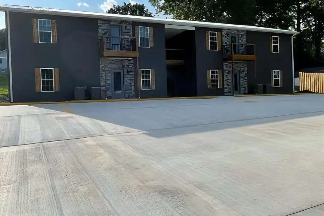 130 S Main St unit # 6 – photo 1 of 8