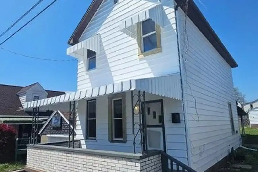 807 Hazlett Ave – photo 1 of 18
