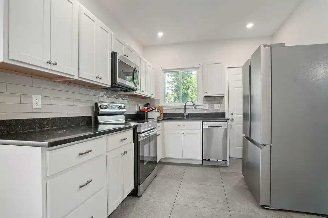 2278 Ridgeway Ave #2278 – photo 1