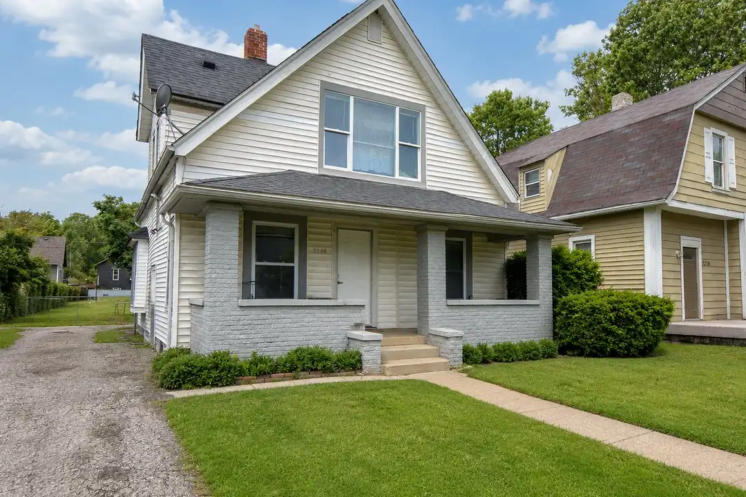 3208 Guilford Ave - View 4